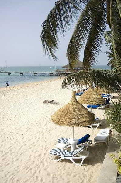 Espadon Hotel M'Bour Exterior photo